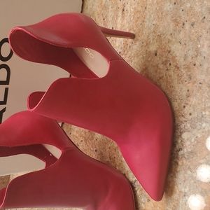 NWB Aldo Red Amilmathien Booties Size 8.5